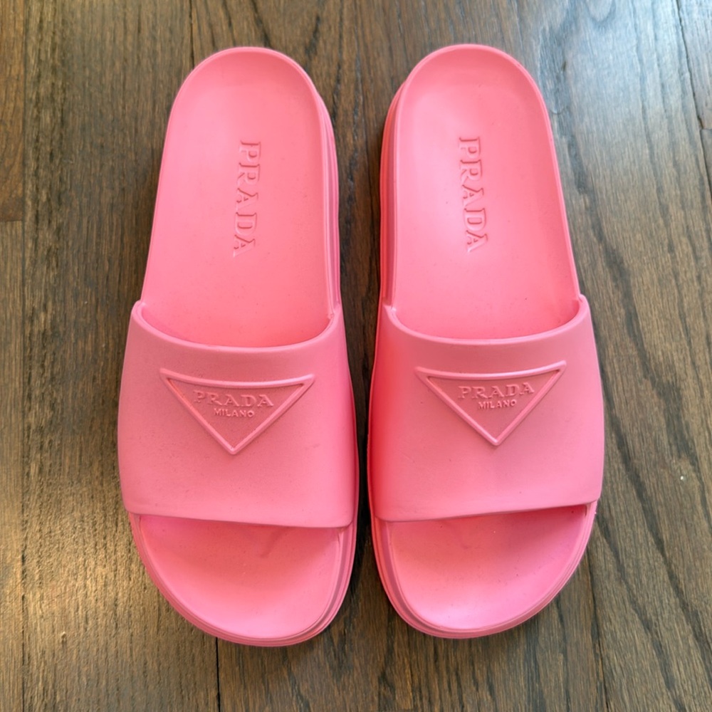EUC Prada Pool Slides 37 7